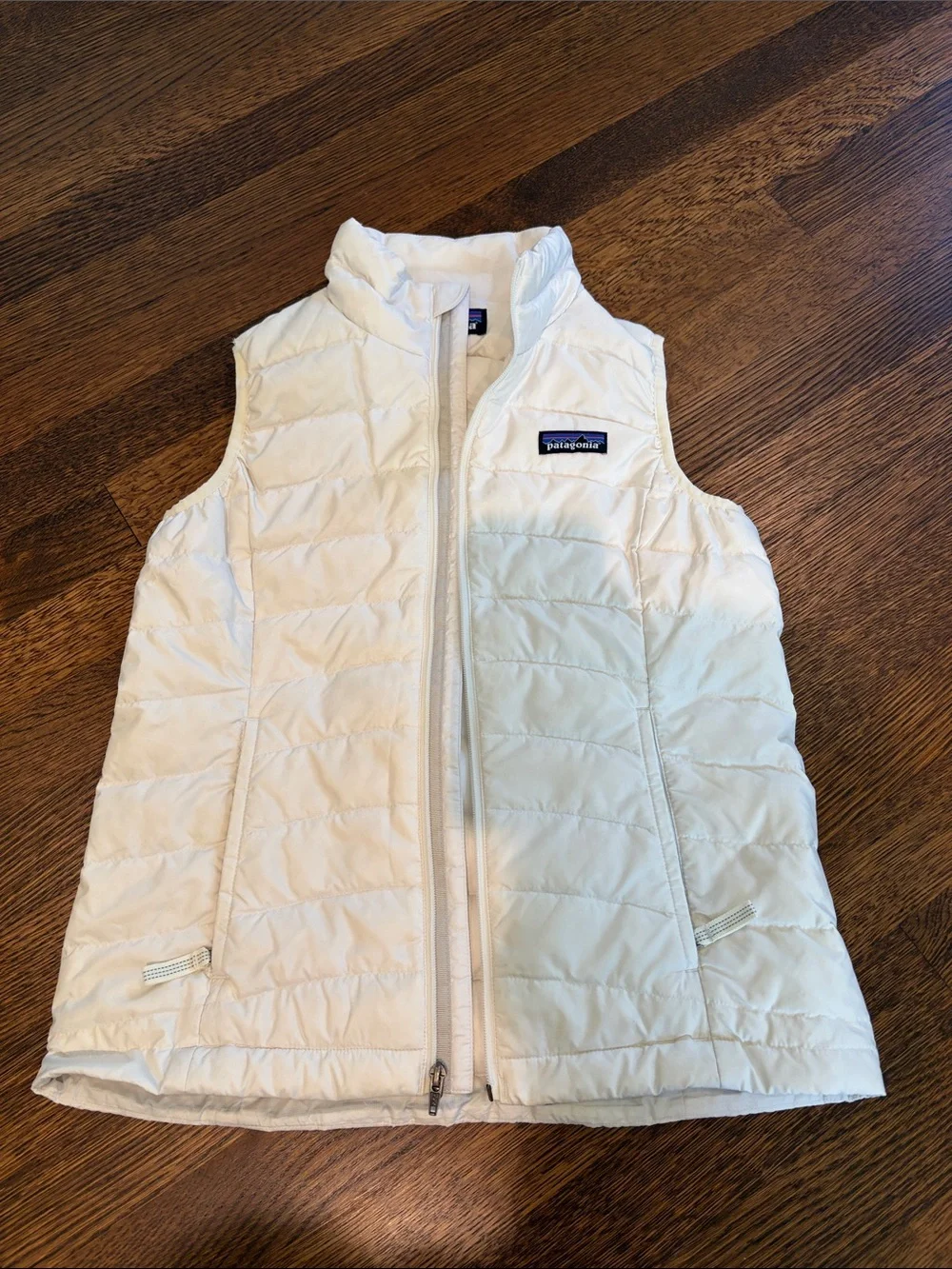 Girls Patagonia Cream Quilted Lightweight Vest
